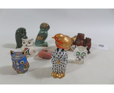 Small Herend owl, carved and signed owl Netsuke, other owl sculptures, and a robin ring box Condition Report Click here for f