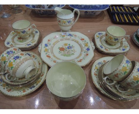 A Jackson & Gosling 'Grosvenor' part tea service (22 pieces approx)