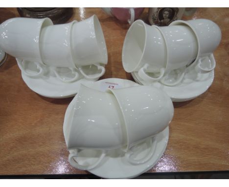 A Royal Doulton Profile H5176 part tea service  18 pieces