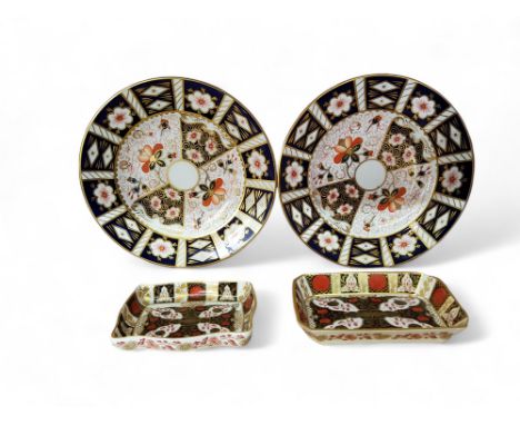A pair of Royal Crown Derby 2451 pattern dessert plates, printed marks (seconds);&nbsp; a Abbeydale chrysanthemum pattern can