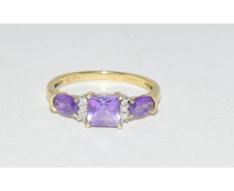 9ct gold ladies amethyst and diamond shoulder ring size M