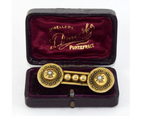 Yellow metal ladies antique pearl broach 