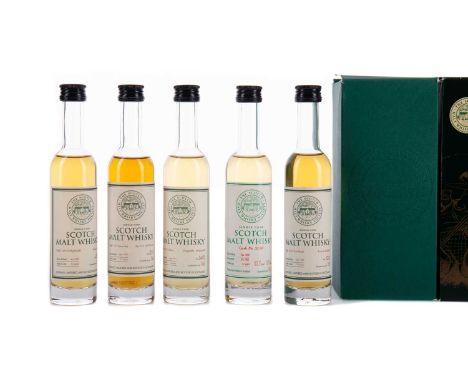 CAOL ILA 1990 SMWS 53.60 AGED 12 YEARS - 10CLSingle Malt Scotch WhiskyDistilled April 1990, bottled October 2002. 10cl, 59% v