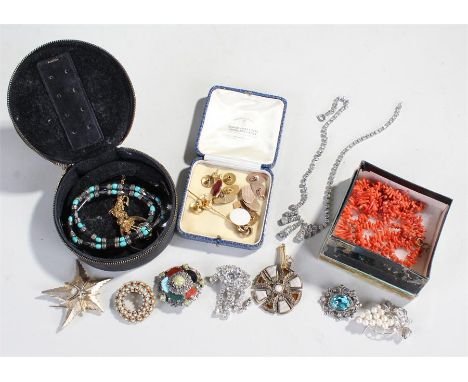 Mixed costume jewellery to include  necklaces, bracelets and brooches along with four 9ct gold cuff links (AF) and a Victoria