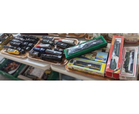 Three trays of assorted Bachmann and other locomotives and rolling stock, some in original boxes to include: Athearn Trains, 