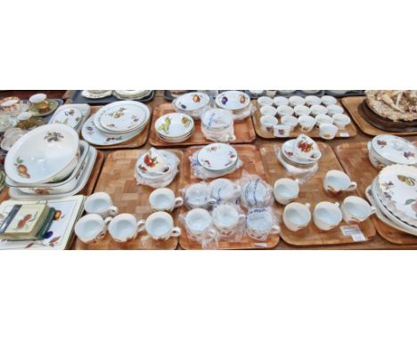 Eight trays of Royal Worcester 'Evesham' and 'Evesham Vale' dinner ware and similar items to include: cups, saucers, ramekins