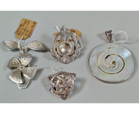 Collection of silver pendants and pendant brooches to include: Bacchus and Whitehouse, Birmingham 1920, Celtic knot design, m
