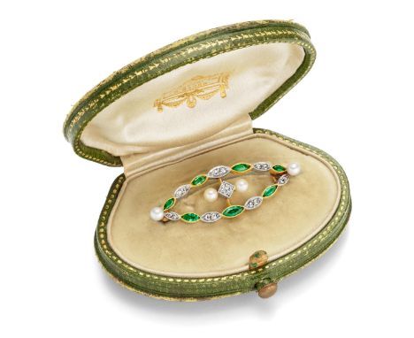 Jugendstil Brosche mit Smaragden, Orientperlen und Diamanten  Juwelier Koch, Frankfurt a.M./Baden-Baden um 1900/10. GG 18 Kt.