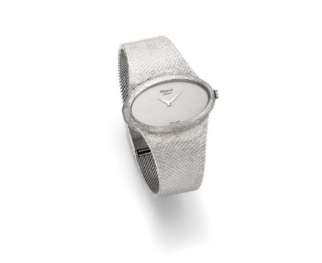 Chopard Vintage Armbanduhr  Genf 1960er Jahre. WG 18 Kt. Querovales, gebürstetes Gehäuse. Weißgoldfarbenes Zifferblatt ohne M
