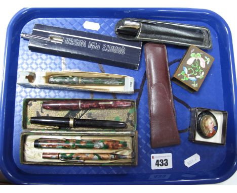 Pens: A Burnham Pen/Pencil Set, with 14k nib (cased), Conway Stewart S with 14ct nib; Conway Stewart 75 (14ct nib), further B
