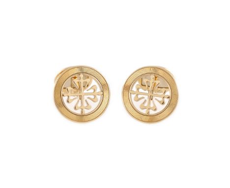   Patek Philippe Calatrava pair of cufflinks, gold  d=1,8 cm          