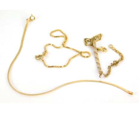 A 9ct gold flapper style bracelet, 18cm long, a slender 9ct gold chain, another with textured tri-colour centre, 4.2g all in.