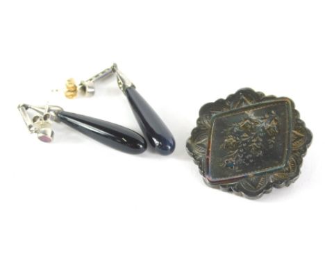 A Victorian silver brooch, circular with engine turned flower design, together with a pair of silver black onyx and marcasite