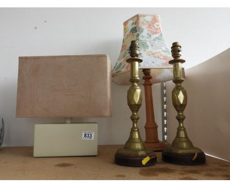 Modern Table Lamp with Shade 