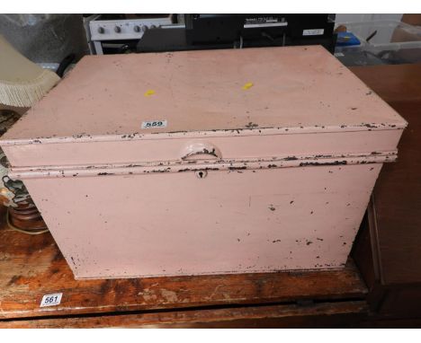 Vintage Metal Trunk 