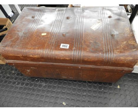 Vintage Metal Trunk 