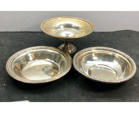 2 sterling silver dishes and a silver bowl, bowl signed Nancy Lee total weight 302g 