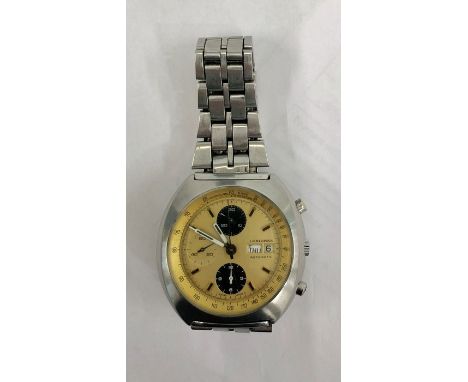 Vintage Longines conquest auto chronograph wristwatch 