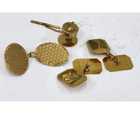 Selection of 9ct gold cufflinks and pin weight 9.1g