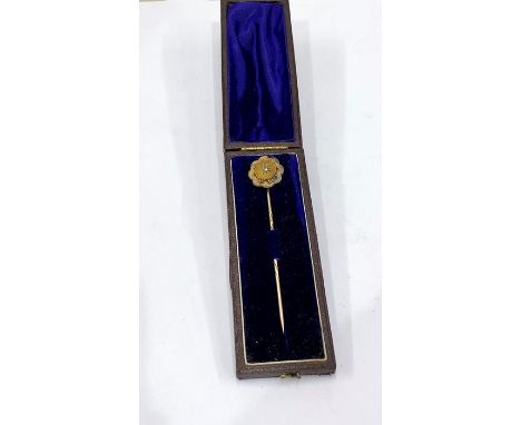 Original victorian boxed gold and diamond stick pin mesures approx 7.5 cm long weight 4g not hallmarked 