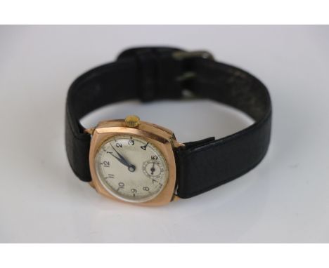 A vintage fully hallmarked 9ct gold cased Gents Rotary wristwatch with sub second dial to 6 o'clock. 
