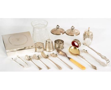 A DECORATIVE VICTORIAN  PARCEL-GILT SILVER APOSTLE SPOON WITH FIG SHAPED BOWL, 16.5CM L, SHEFFIELD 1899, TWO SILVER NAPKIN RI