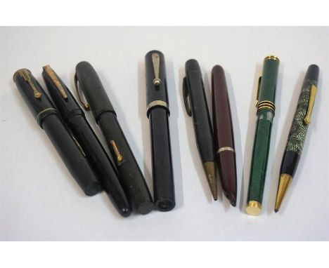 A Mixed Lot Of Vintage Fountain Pens, to include a Parker fountain pen with 14k gold nib, also with some ball point pens, (a 