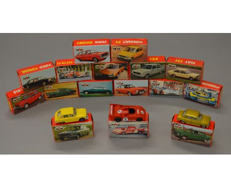 16 vintage Polistil model, boxed.