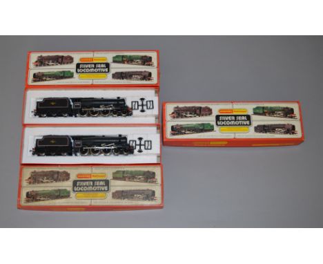 OO Gauge. 3 x R.859 black 5 locomotives. G+ in F/G boxes.