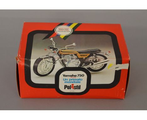 Polistil Yamaha 750 1:10 scale motorbike. Boxed. 