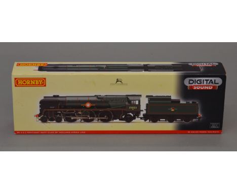 OO Gauge. Hornby. R.3130XS DCC Fitted with sound. BR Merchant Navy "Holland - Afrika Line". VG/E boxed.