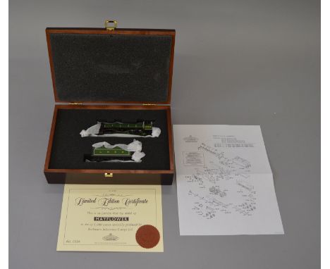 OO Gauge Bachmann. LNER Thompson B1 "Mayflower" Ltd Edition No. 0904 of 2000, housed in fitted wooden case with certificate. 