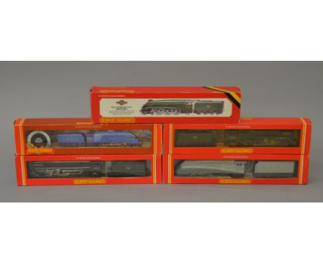 OO Gauge Hornby. 5 x locomotives. R.329 BR brittania "William Shakespeare", R.372 LNER A4 "Seagull", R.309 BR A4 "Mallard", R