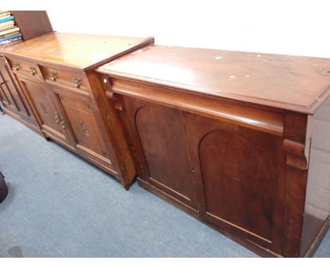 AN EARLY VICTORIAN MAHOGANY CHIFFONIER with arched panel doors 117cm wide , and a late Victorian oak sideboard 138cm wide (bo