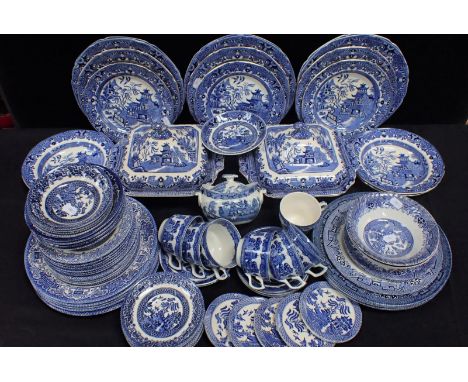 A QUANTITY OF WILLOW PATTERN WARE various makes, including Burleigh Ware