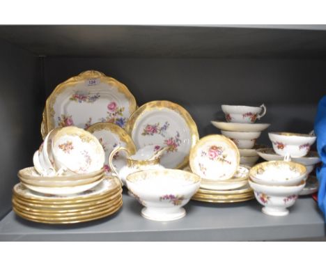 A Hammersley &amp; Co floral and gilt tea service, printed factory marks to base.
&nbsp;
condition report&nbsp;
minor wear to