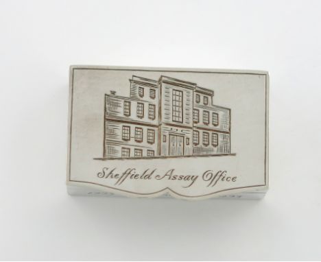 A modern commemorative silver engraved snuff box, by J. Bros, Sheffield 1973, rectangular form, the hinged cover engraved wit