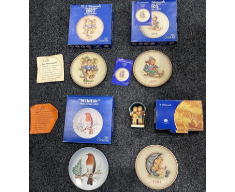 Assorted Goebel Hummel to include four decorative Goebel Hummel plates and a figurine - Stormy Weather
Good condition, no dam