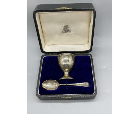 Boxed HM Silver Egg Cup and Spoon. 
Total weight 43gr
