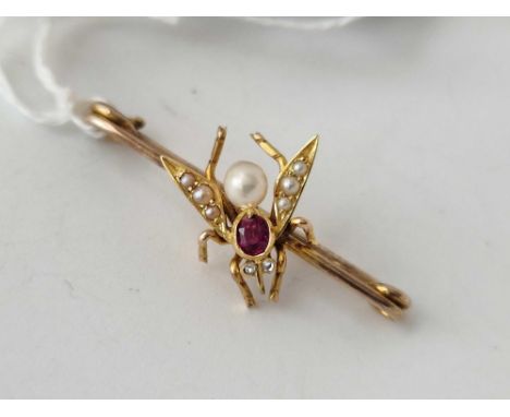 Antique Ruby diamond and real pearl insect in brooch fitting set in Gold 2.8