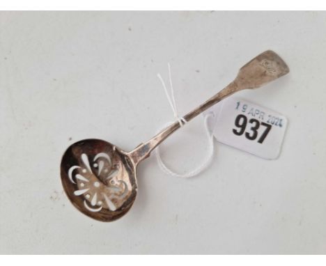 A small Exeter Georgian sifter ladle, fiddle pattern, 1830 by IP