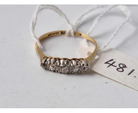 A five stone diamond ring, 18ct, size O