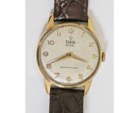 A gent's hallmarked 9ct gold Rolex Tudor Royal Shock-Resisting vintage wristwatch with leather strap, diam. 3.1cm. Condition 