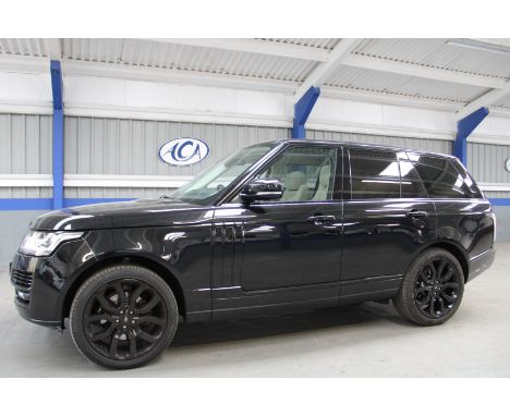 Make &amp; Model: Range Rover Vogue TDV6 AutoDate of Reg: DX55 DONColour: Blackcc: 2993MoT: 26-09-2022Fuel Type: DIESELMileag