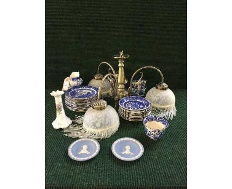 A tray of Burleigh ware willow pattern tea china, pair of Wedgwood Royal Wedding pin dishes, together with a contemporary thr