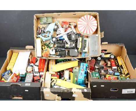 Large quantity of diecast models to include Franklin Mint Precision Models featuring 1929 Rolls Royce Phantom I, 1930 Bugatti