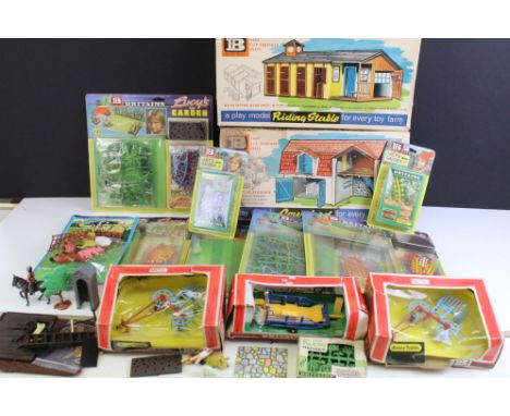 14 Boxed / carded Britains diecast models and accessories sets to include 5 x 7180 Lucy's Little Garden accessory sets (Some 