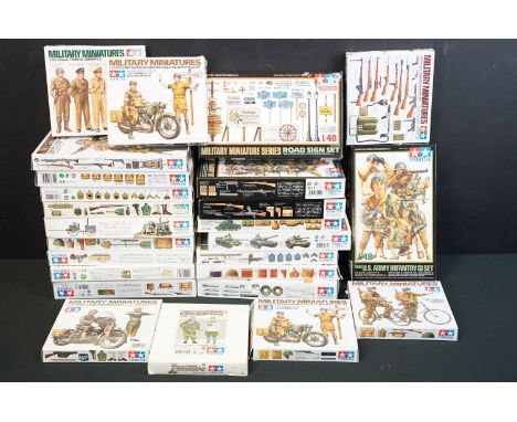24 Boxed Tamiya military miniatures figure and accessory sets featuring 1/48, 1/35 and 1/16 scale to include 1/35 337 British