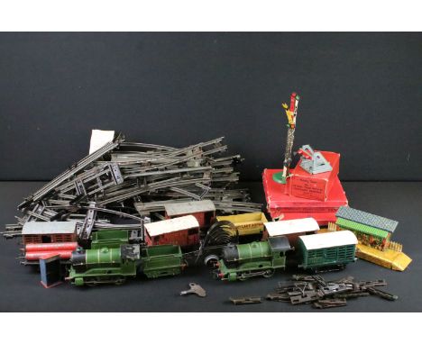 Quantity of Hornby O gauge model railway to include 2 x 0-4-0 1842 LNER locomotives with tender, 7 x items of rolling stock, 