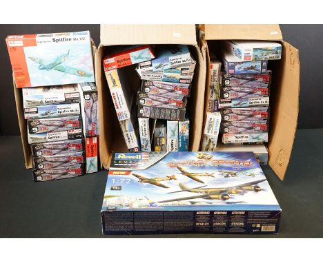 35 Boxed 1/72 scale plastic model kits to include Revell 05691 Level 5 Hurricane Mk.1, Tamiya 60756 Supermarine Spitfire Mk.V